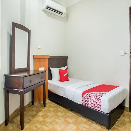 Oyo 89712 Grand Inn Семпорна Екстериор снимка