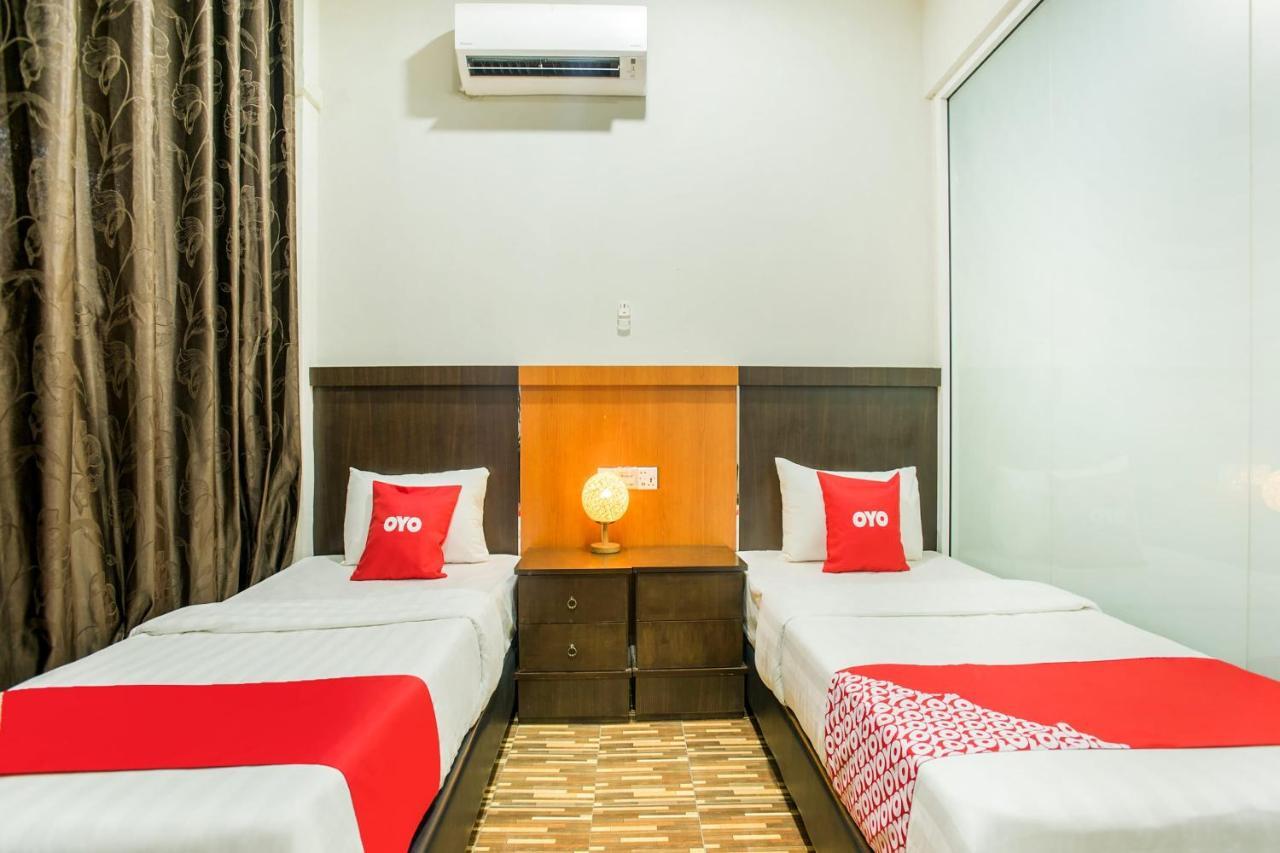 Oyo 89712 Grand Inn Семпорна Екстериор снимка