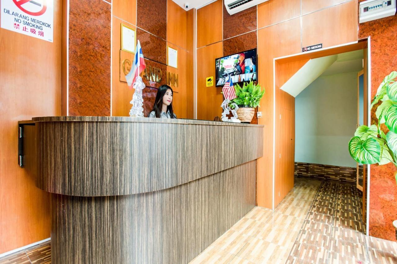 Oyo 89712 Grand Inn Семпорна Екстериор снимка
