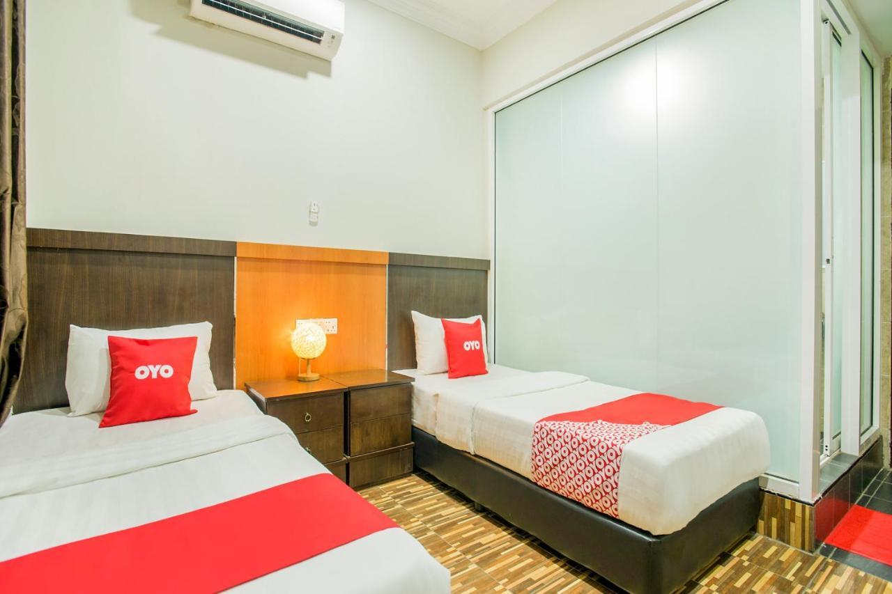 Oyo 89712 Grand Inn Семпорна Екстериор снимка