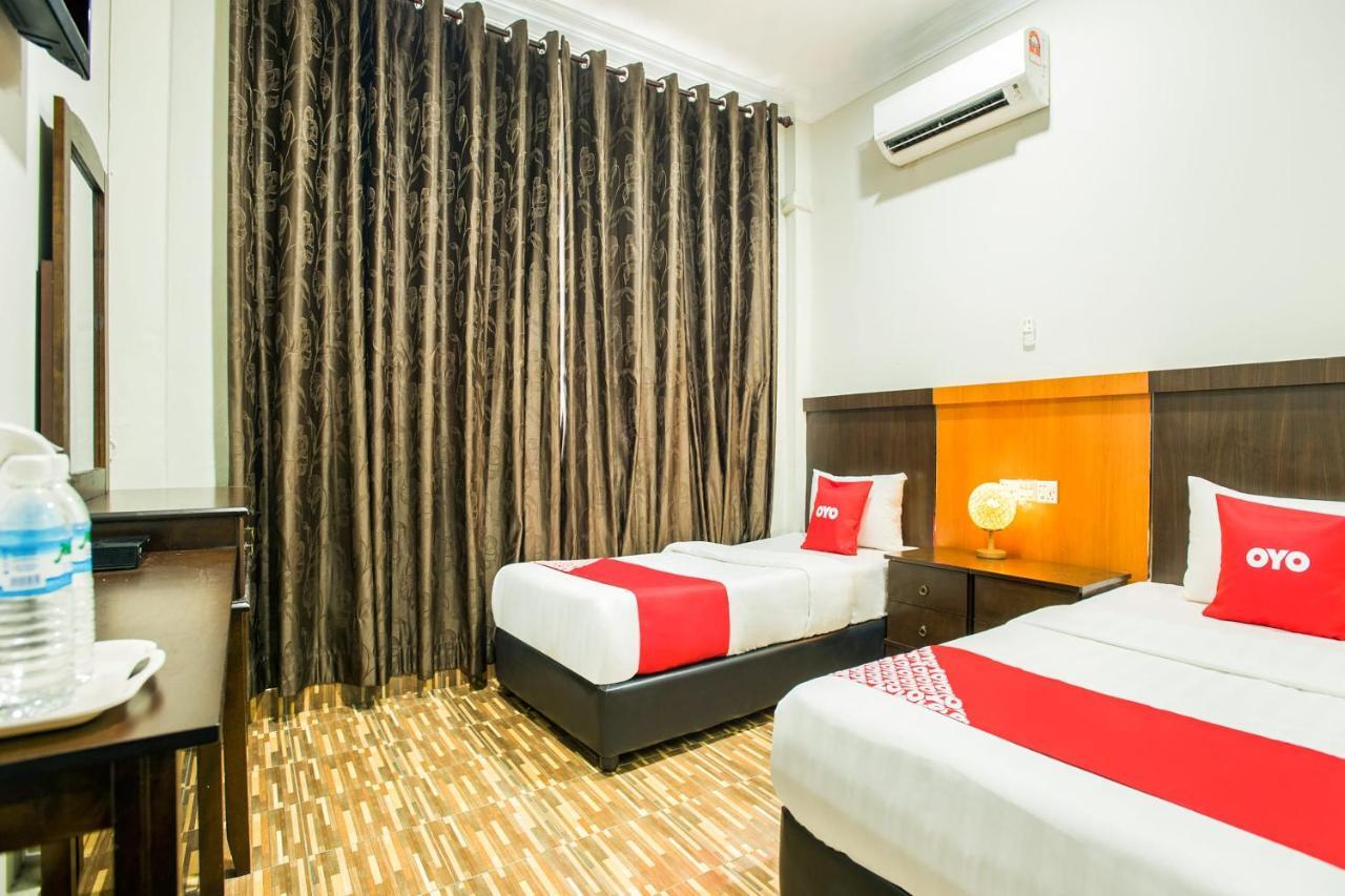 Oyo 89712 Grand Inn Семпорна Екстериор снимка