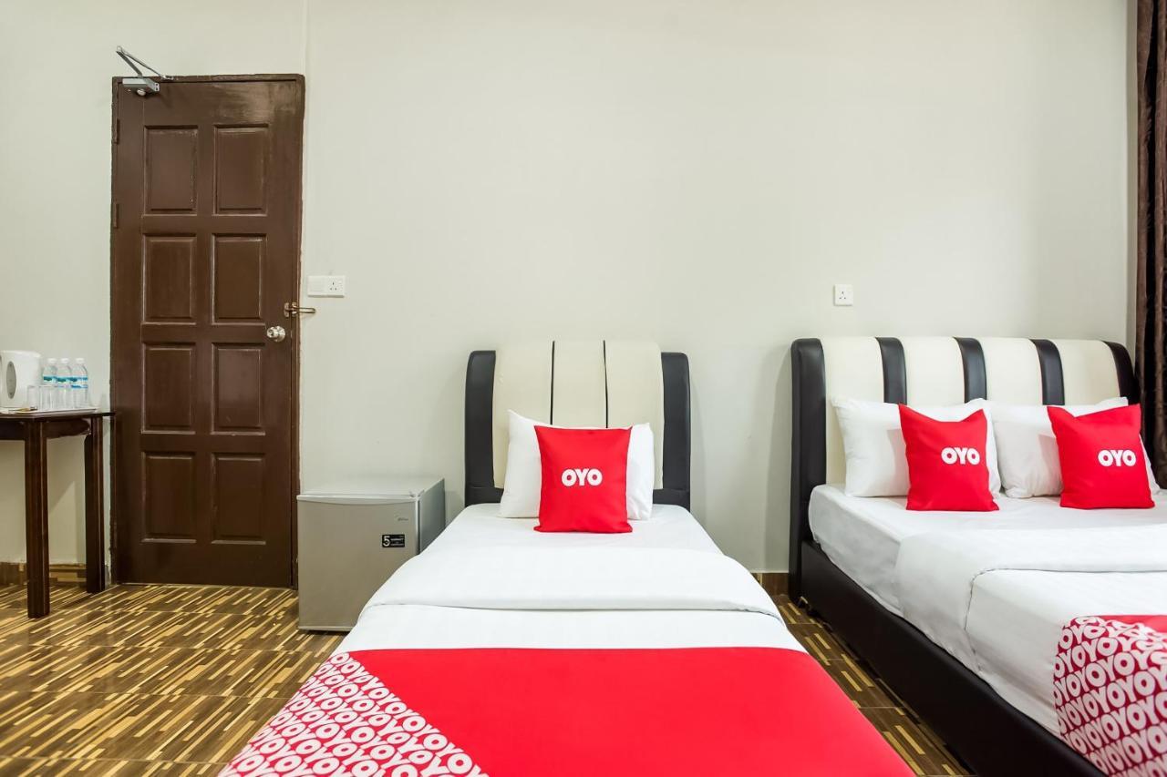 Oyo 89712 Grand Inn Семпорна Екстериор снимка